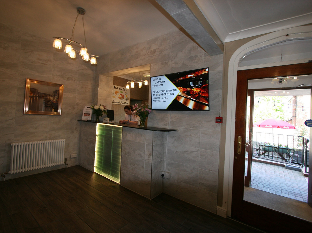 Grange Moor Hotel主图