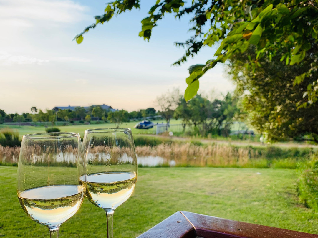 Riboville Boutique Hotel & Restaurant主图