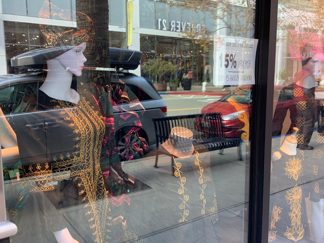 Bay Street-埃默里维尔必去景点