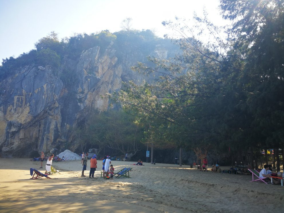 Khao Kalok Beach-蓬武里必去景点