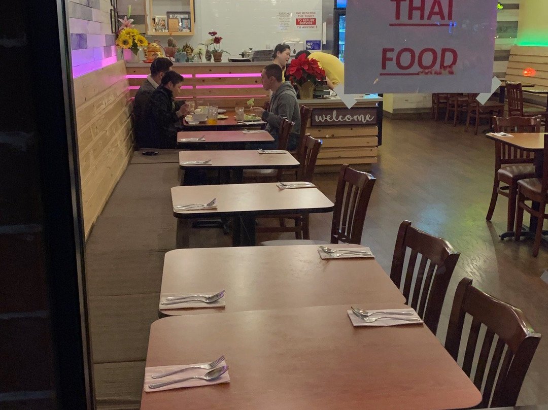 Pikul Thai Bistro