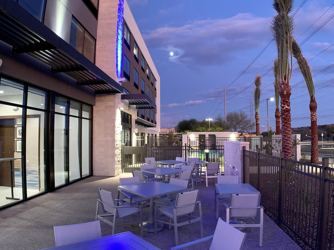 Holiday Inn Express & Suites Phoenix North - Happy Valley By IHG主图