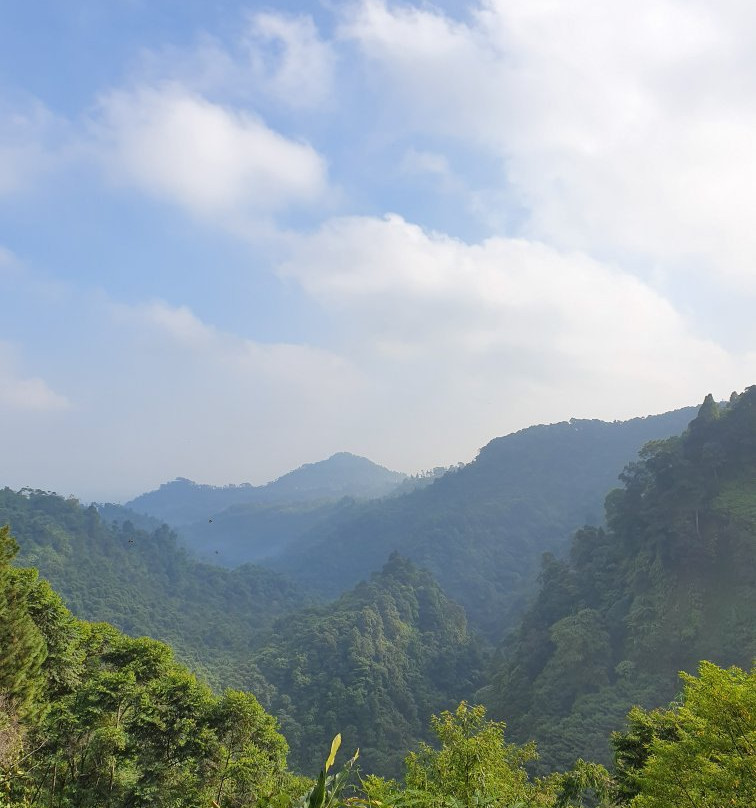 Seribu Waterfall景点图片