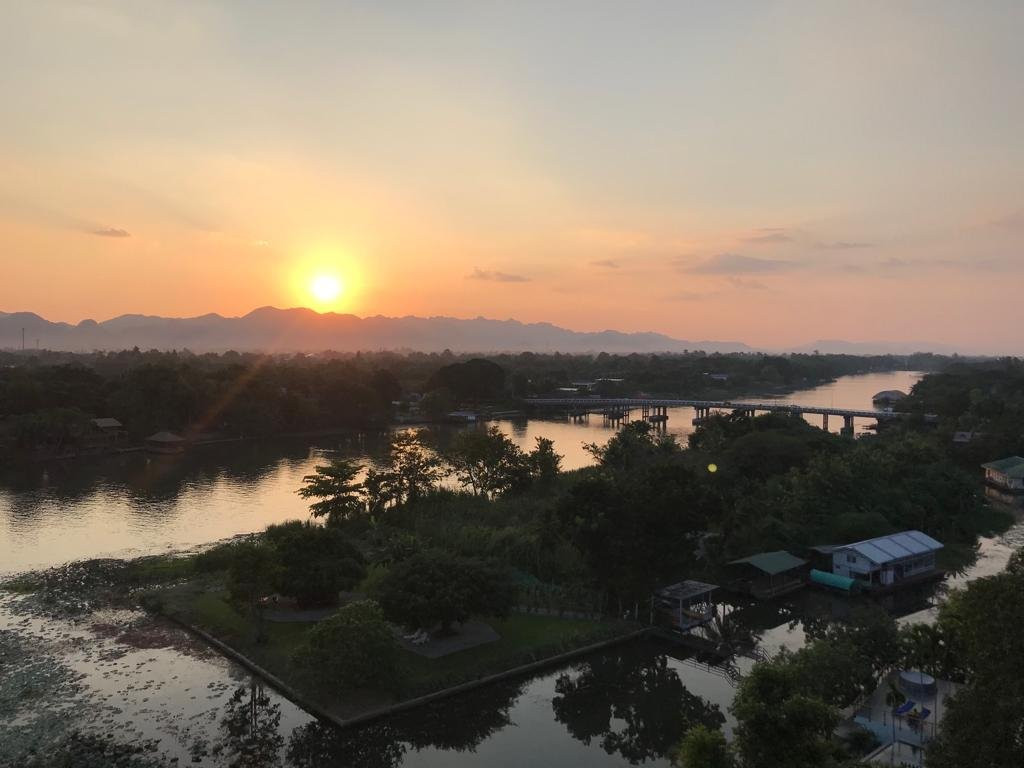Natee The Riverfront Hotel主图
