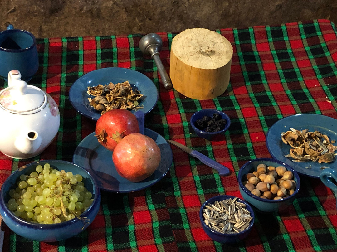 Alamut Seven Hostel主图