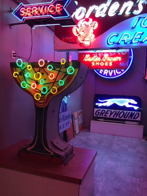 National Neon Sign Museum-The Dalles必去景点