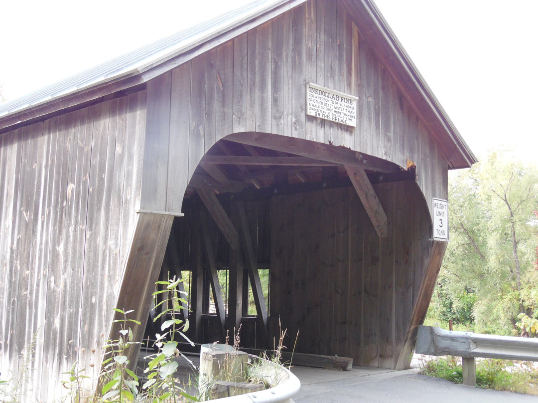 Mill Covered Bridge-Tunbridge必去景点