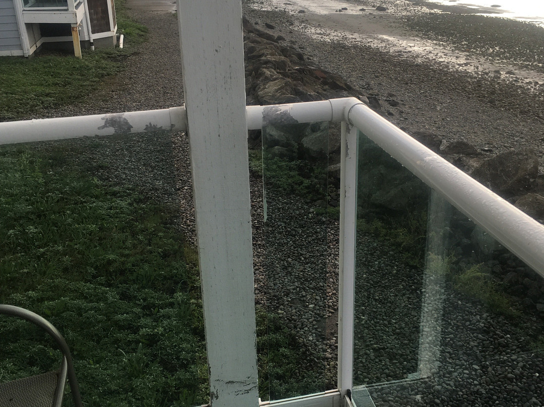 Tides Inn & Suites主图