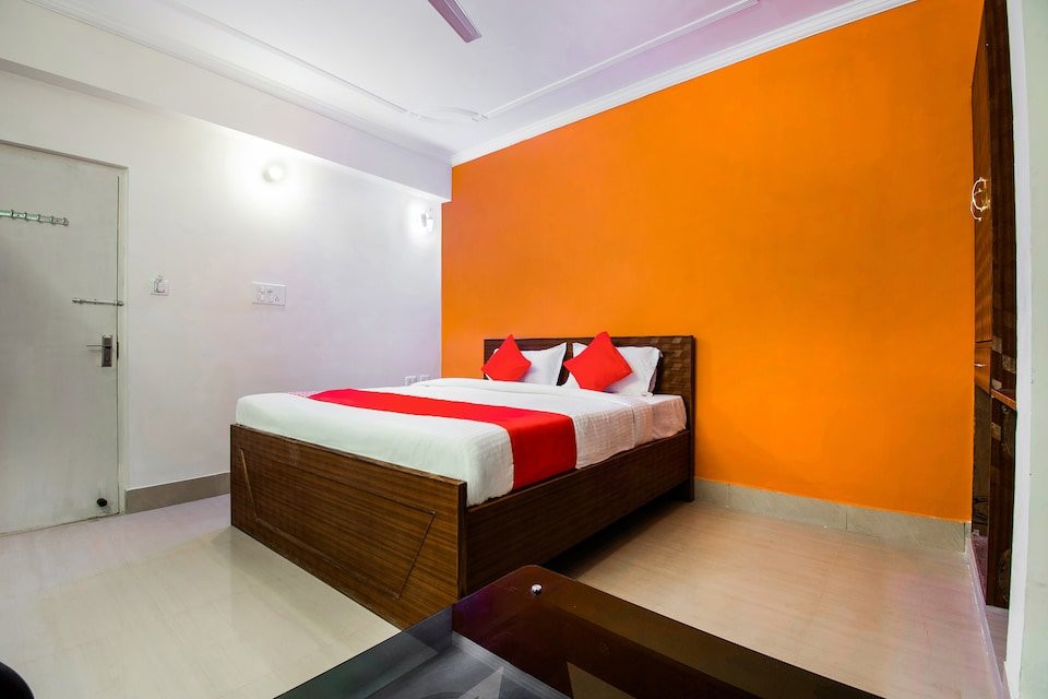 OYO 27616 Hotel Mega Royal主图