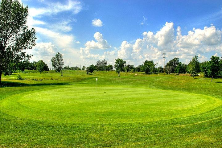 Maplewood Club de Golf景点图片