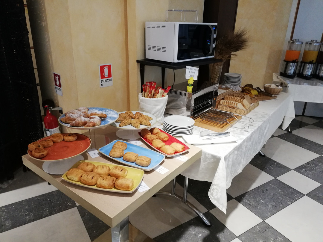 Hotel Augustus Riccione主图