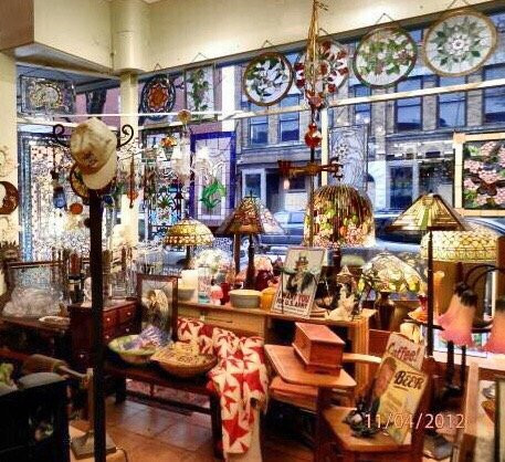 Stained Glass Works and Antiques景点图片