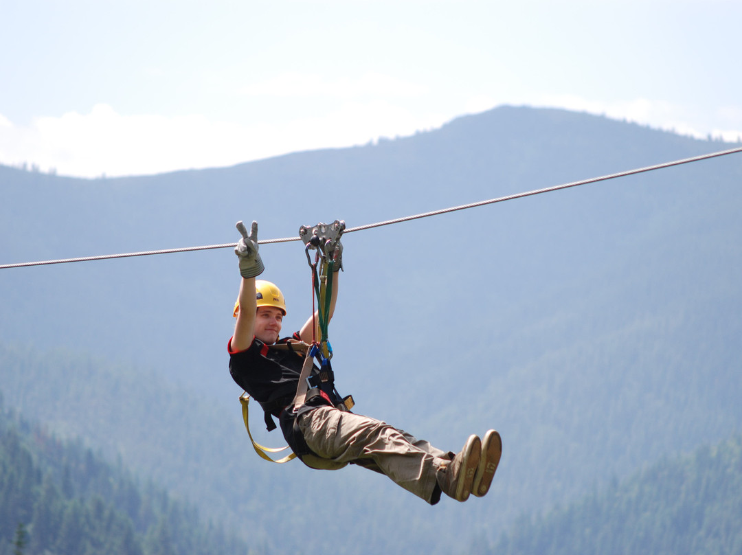 Silver Streak Zipline Tours景点图片