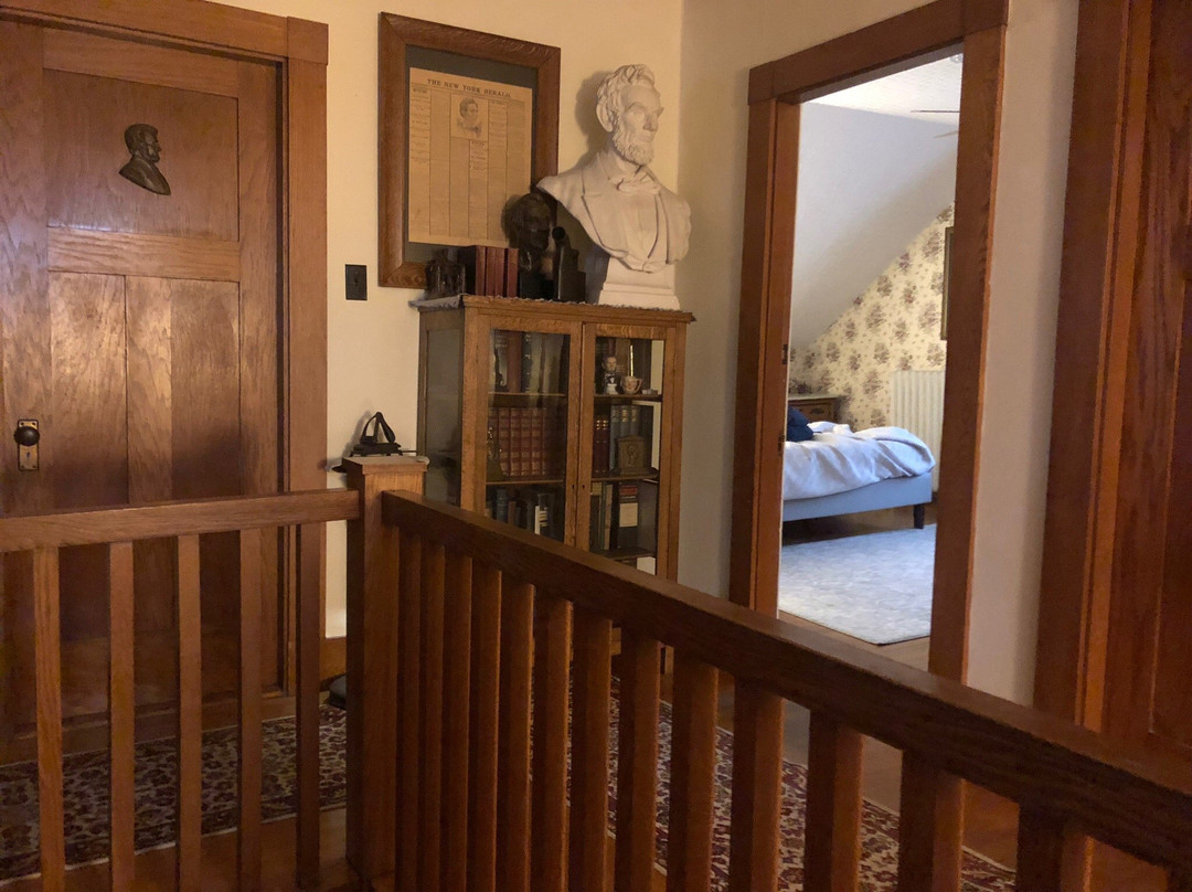 Old Iron Inn Bed and Breakfast主图