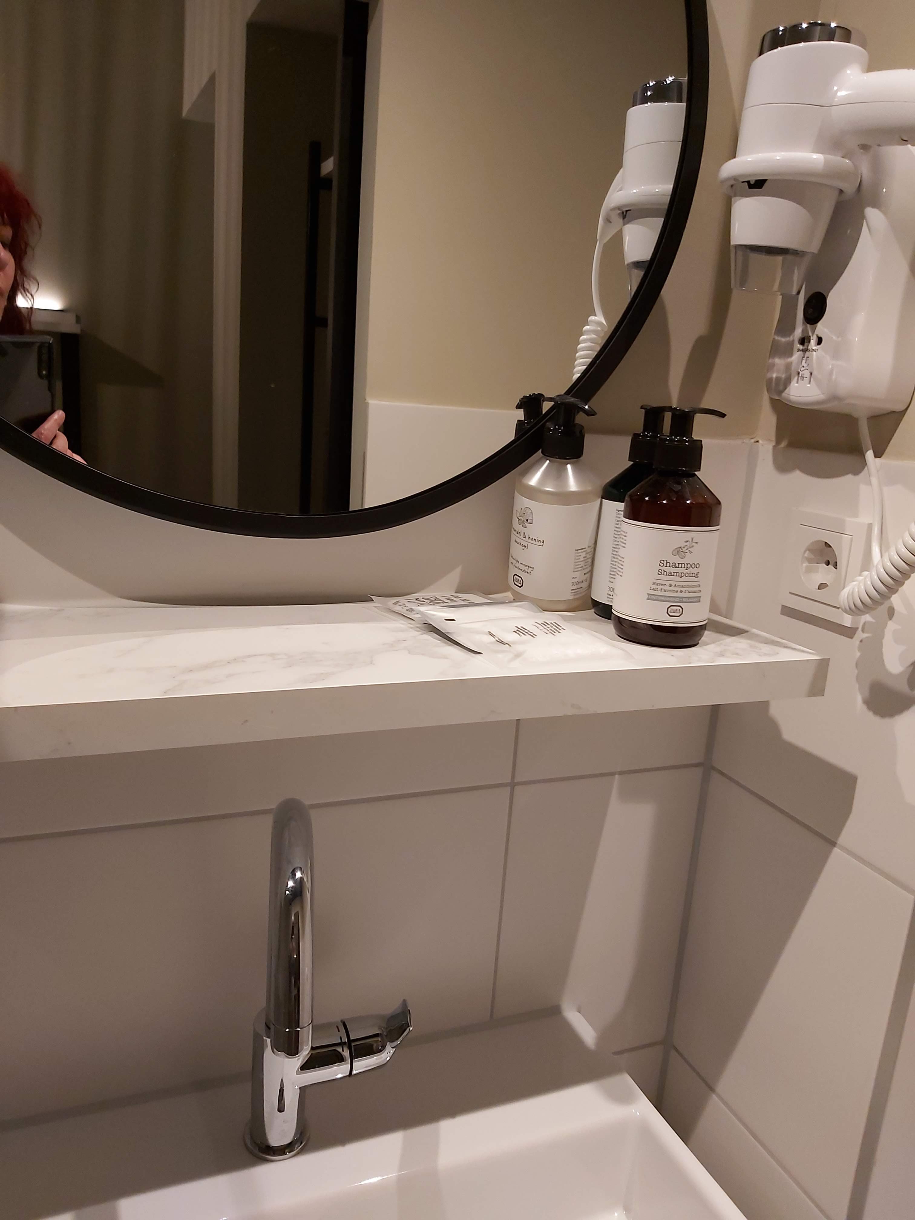 罕布什尔经典酒店-浴室