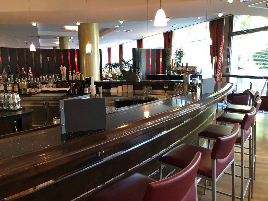 芮纳桑斯布彻姆酒店主图