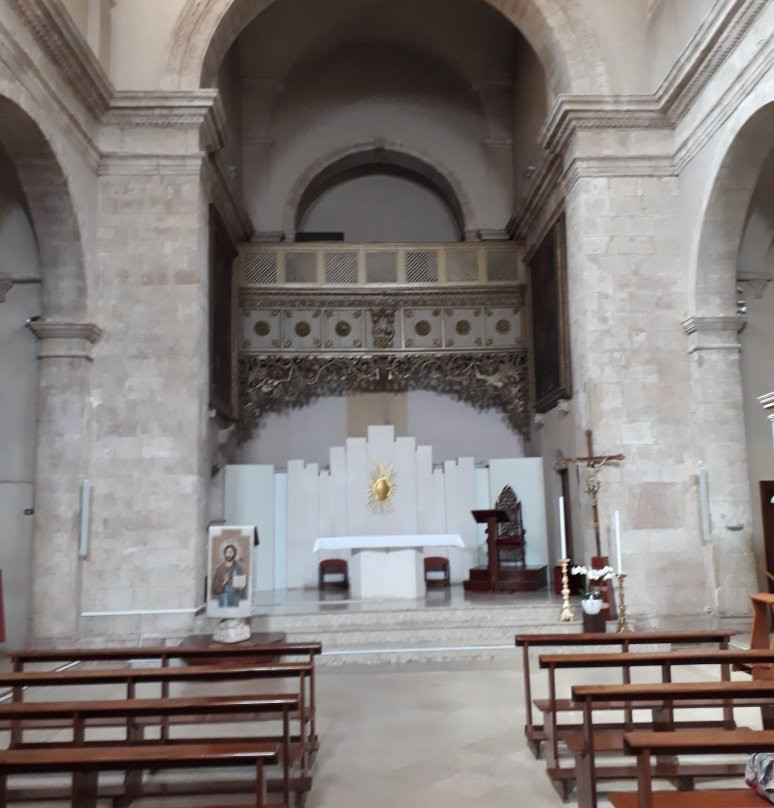 Chiesa di San Francesco-卡斯特拉纳格罗泰必去景点