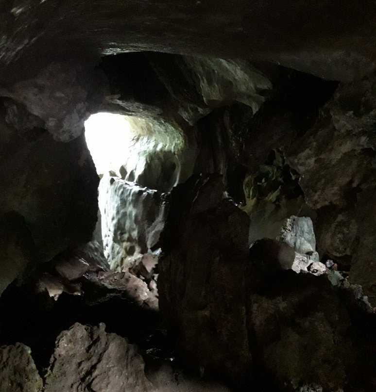 Igbaclag Cave-圣雷米希奥必去景点