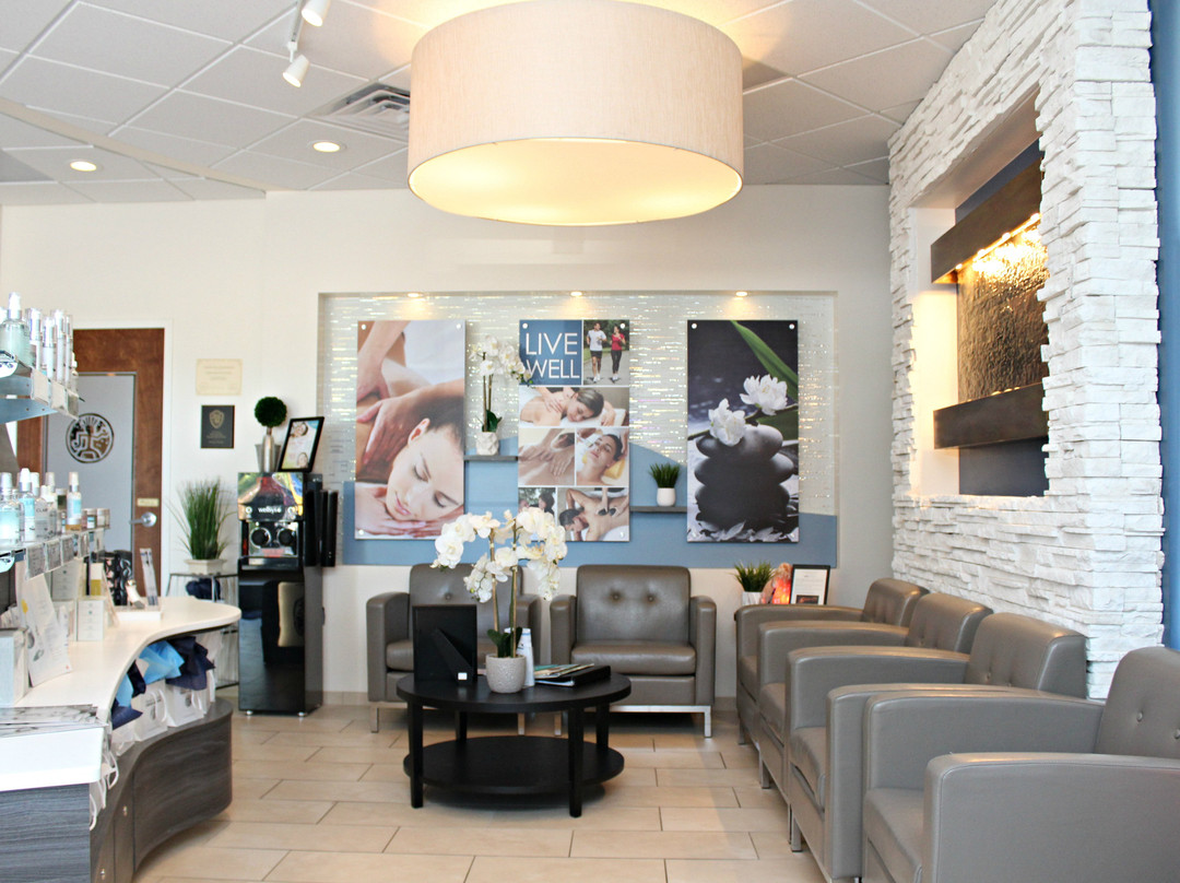 Hand and Stone Massage and Facial Spa景点图片
