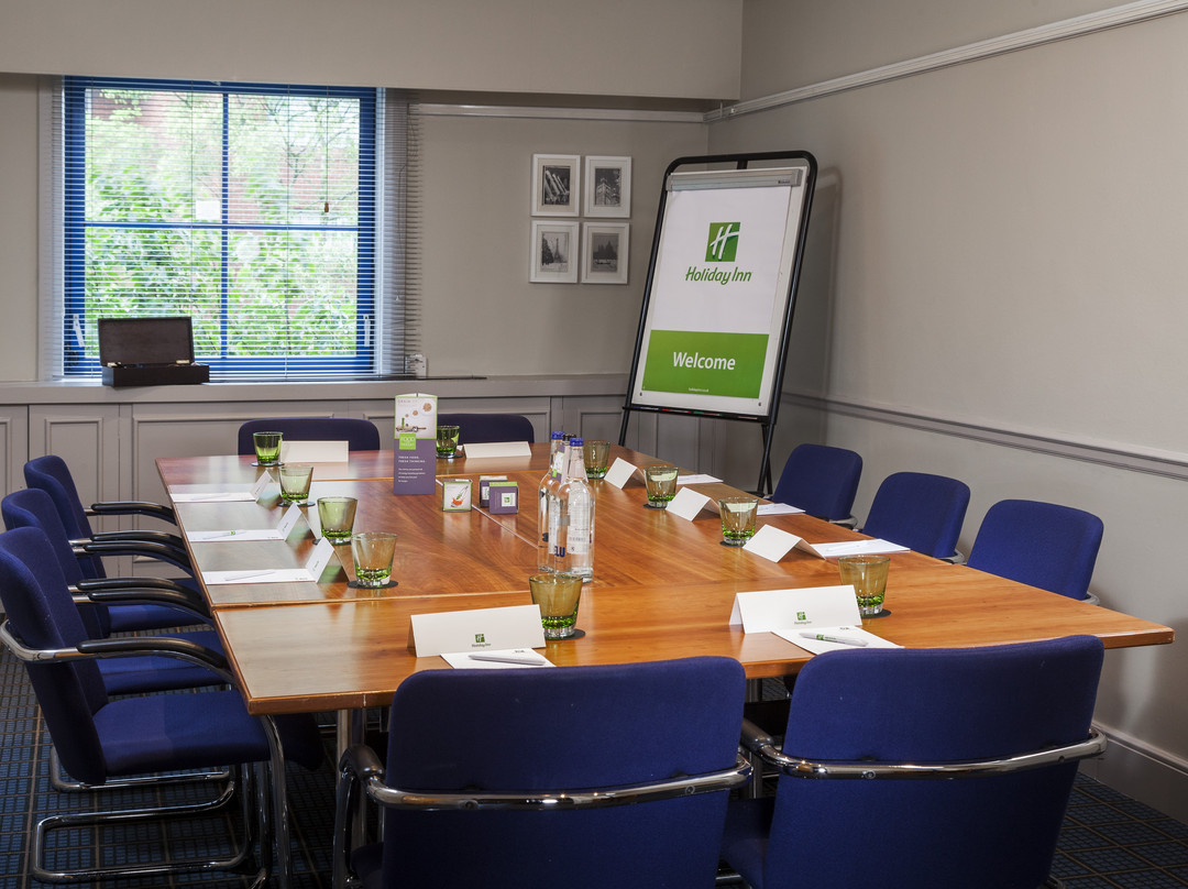 伦敦萨顿假日酒店主图