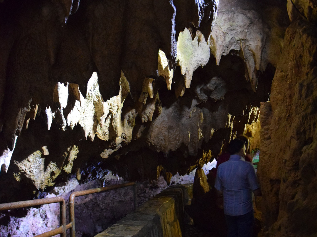 Ghoori Ghaleh Cave-Paveh必去景点