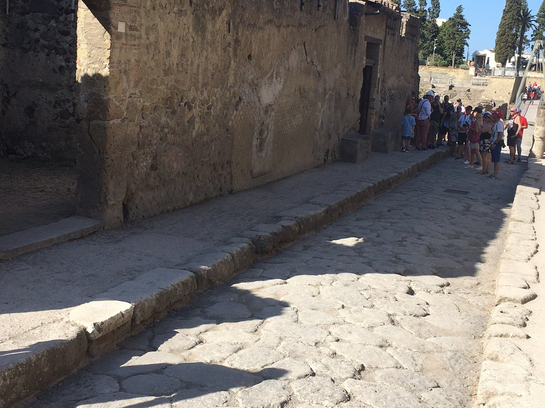 Pompei & Herculaneum Express Tours & Guides-索伦托必去景点