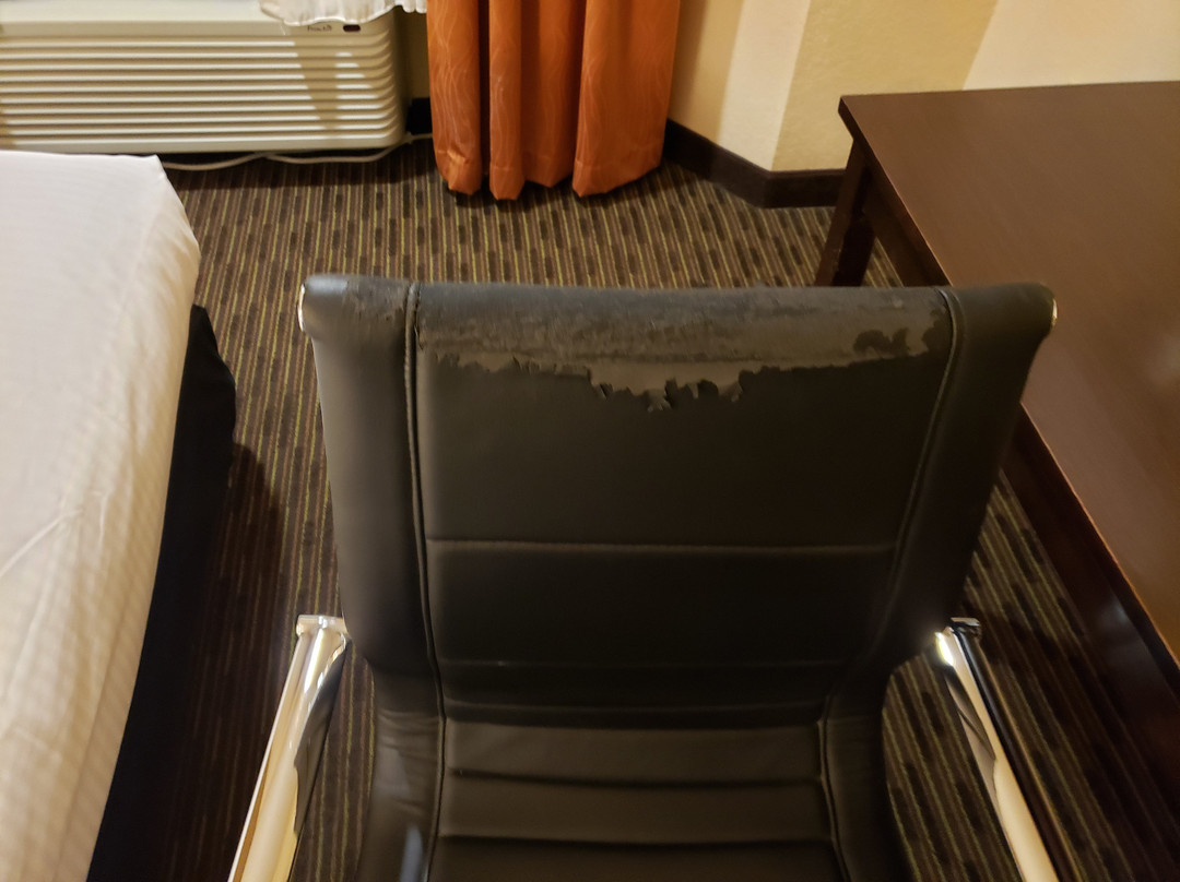 戴维斯拉金塔旅馆&套房酒店主图