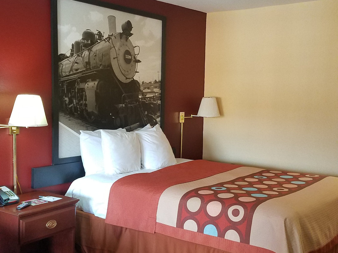 特姆普速8酒店主图