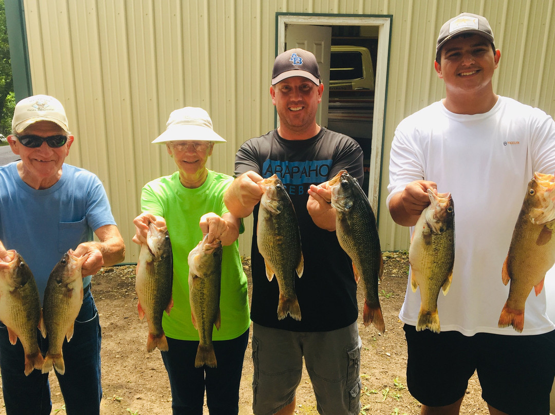 Branson Fishing Adventures-Hollister必去景点