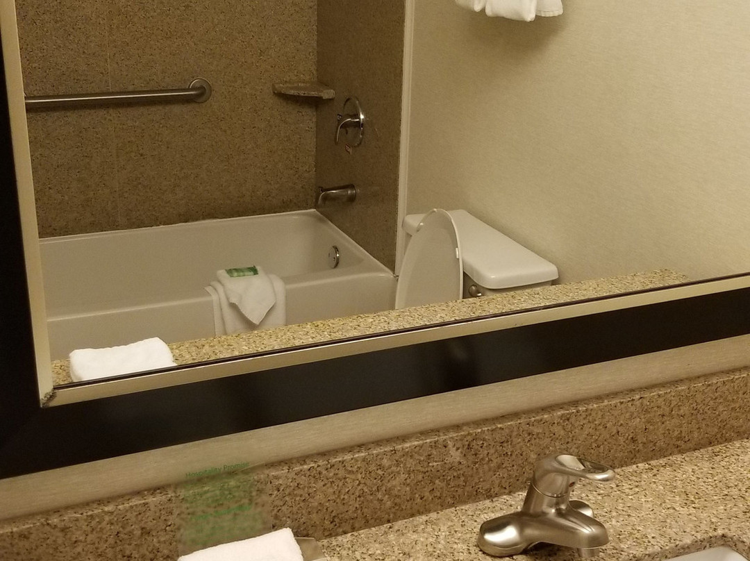 康科德假日酒店主图