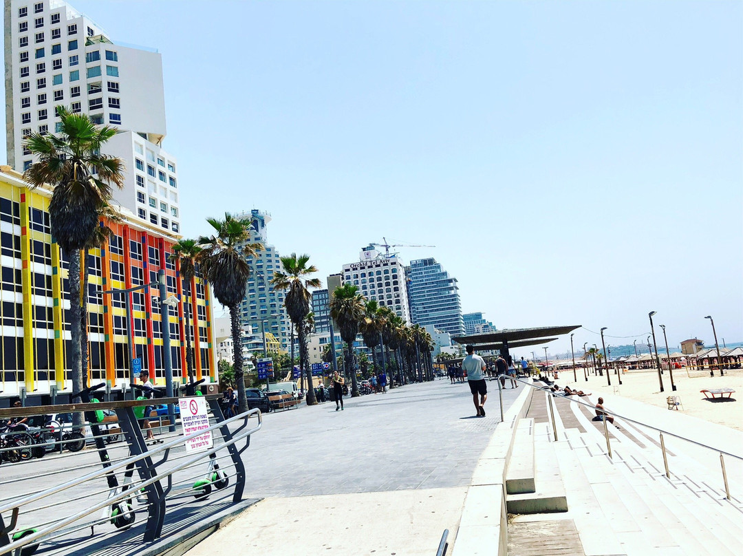 Tel Aviv Beach景点图片