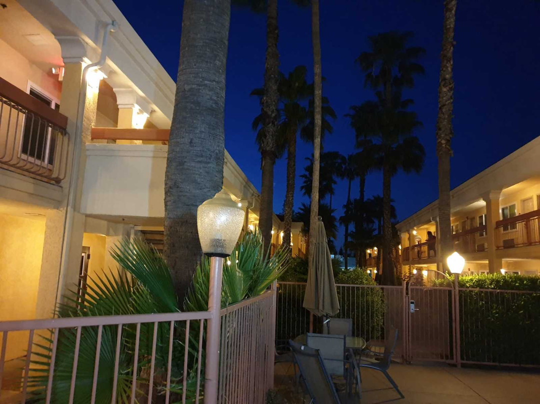 Best Western Palm Court Inn主图