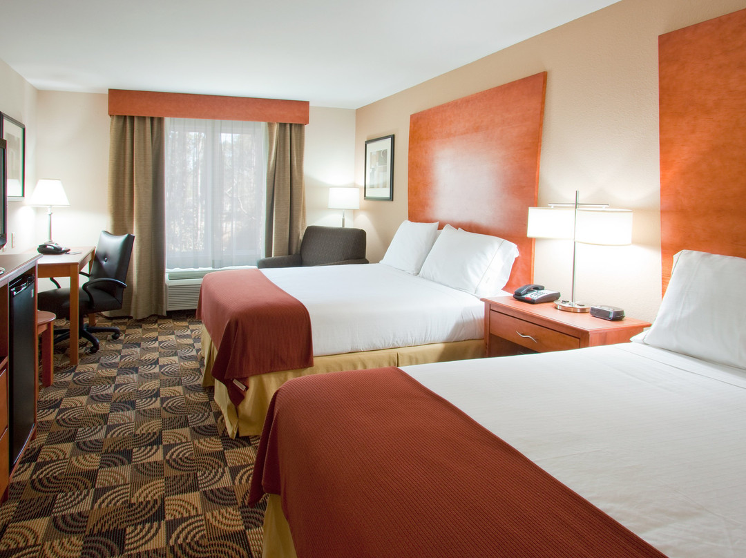 Holiday Inn Express & Suites Bainbridge by IHG主图