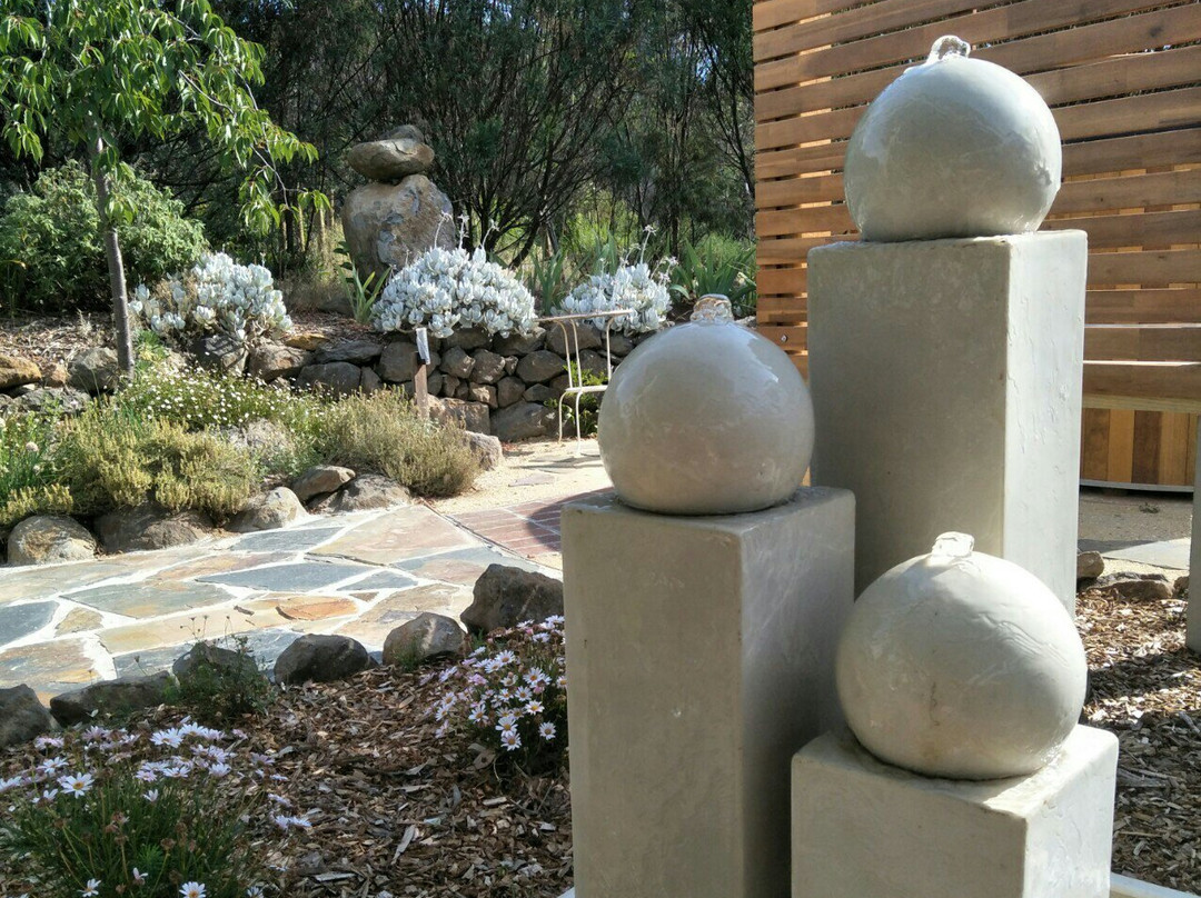 Stone & Straw Retreat-戴尔斯福特必去景点