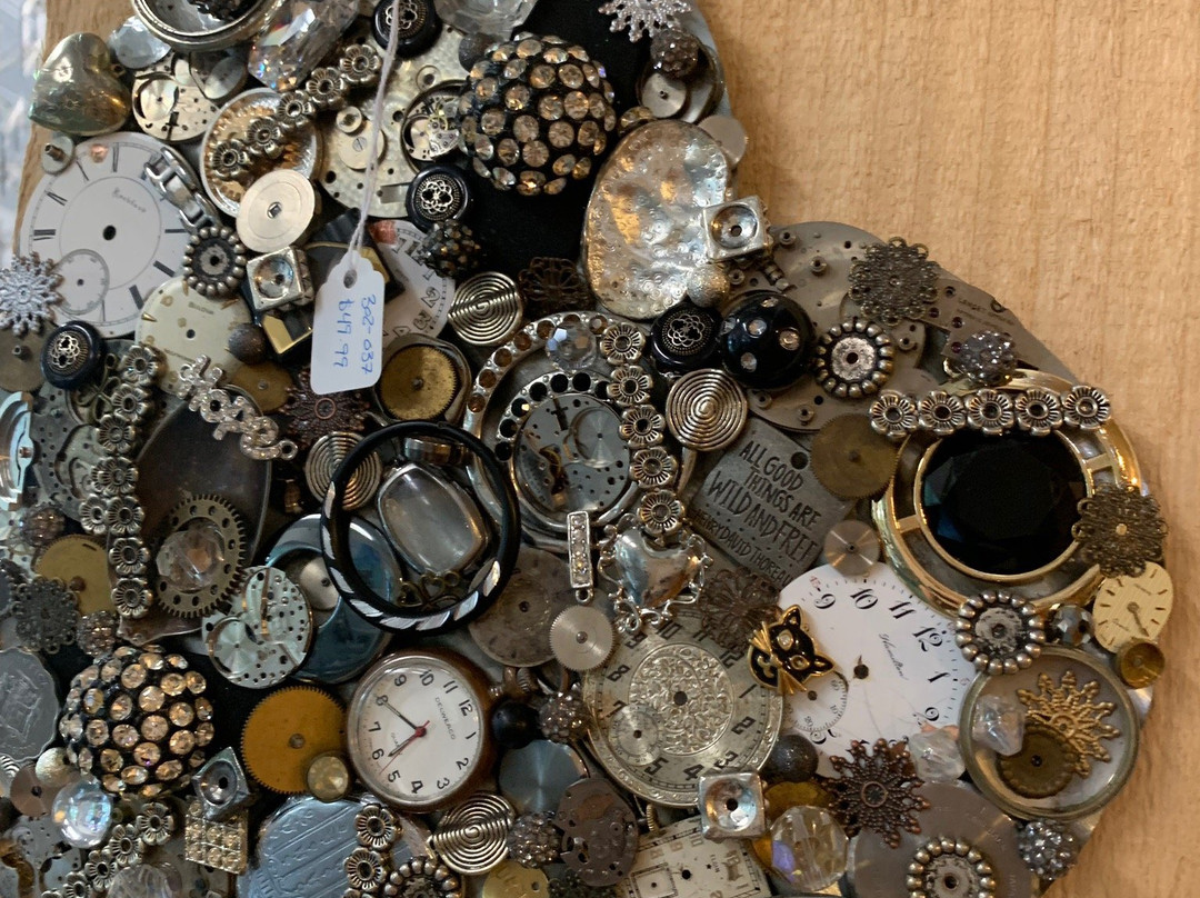 The Artistic Hand Gallery & Studio-Oviedo必去景点