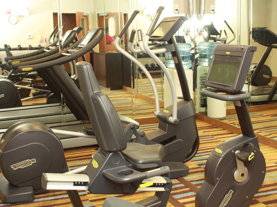 Fairfield by Marriott Inn & Suites Fairmont主图