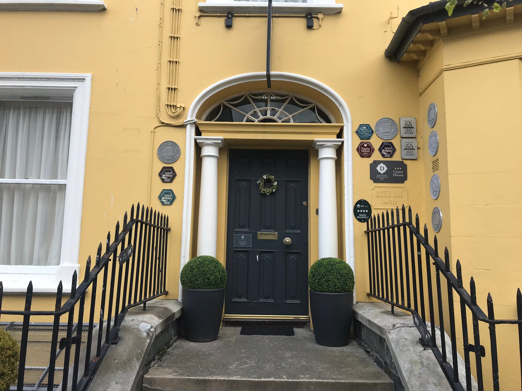 Dufferin Coaching Inn-浴室