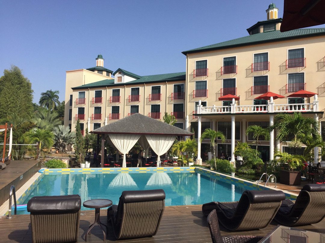 皇家托拉里卡酒店主图