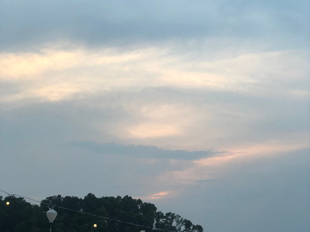 Canh Duong Beach Camp-顺化必去景点