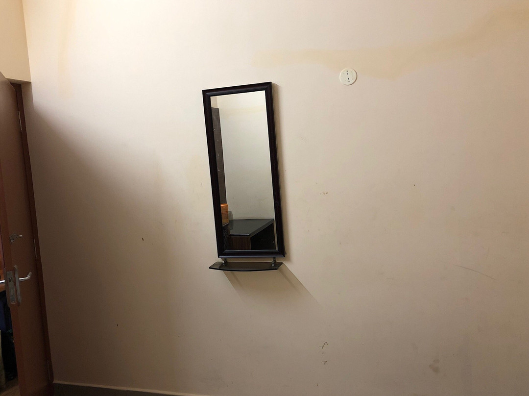 Hotel Sadhabishegam主图