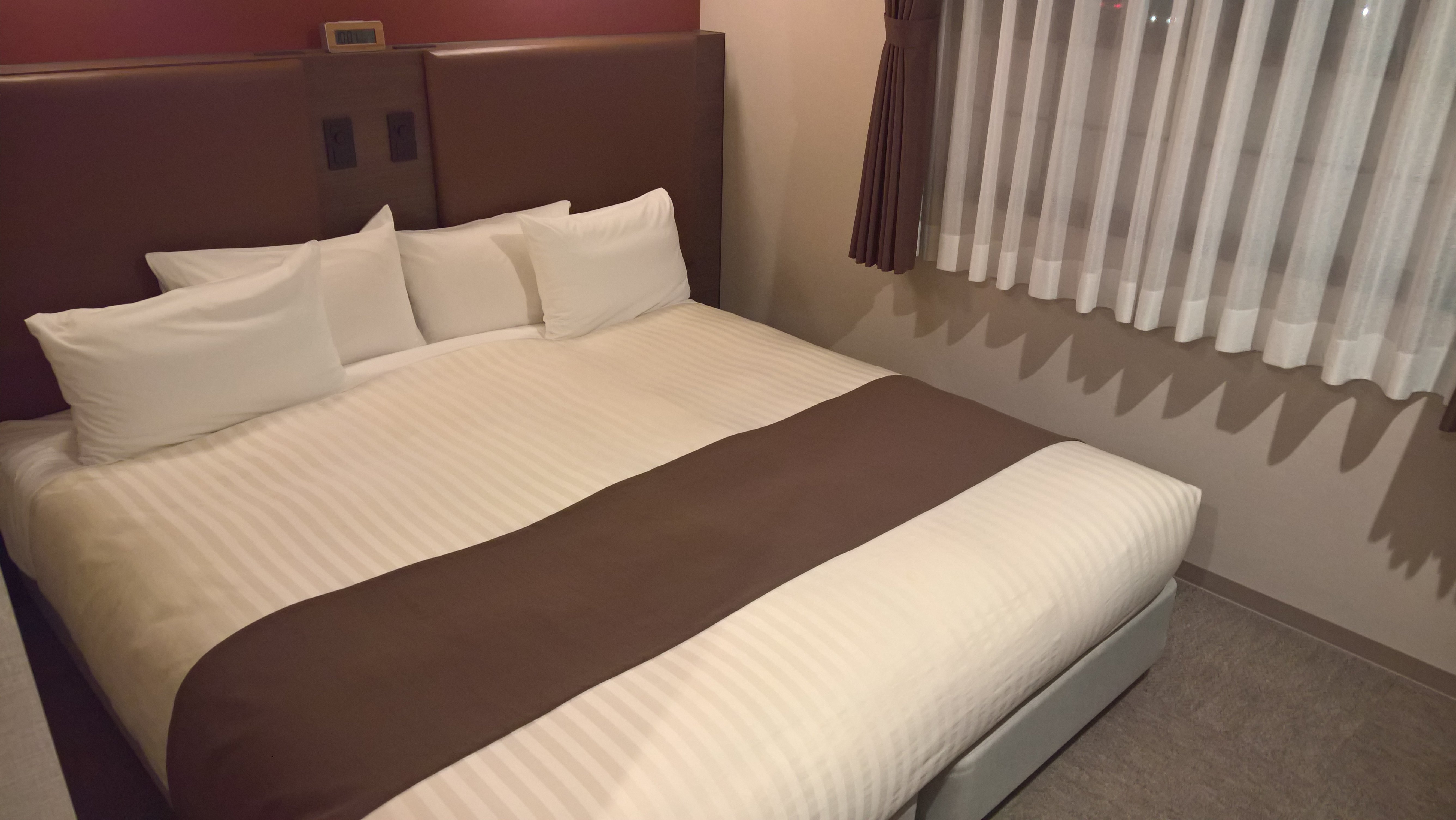 Kanraku Honjo Waseda Ekimae-官方