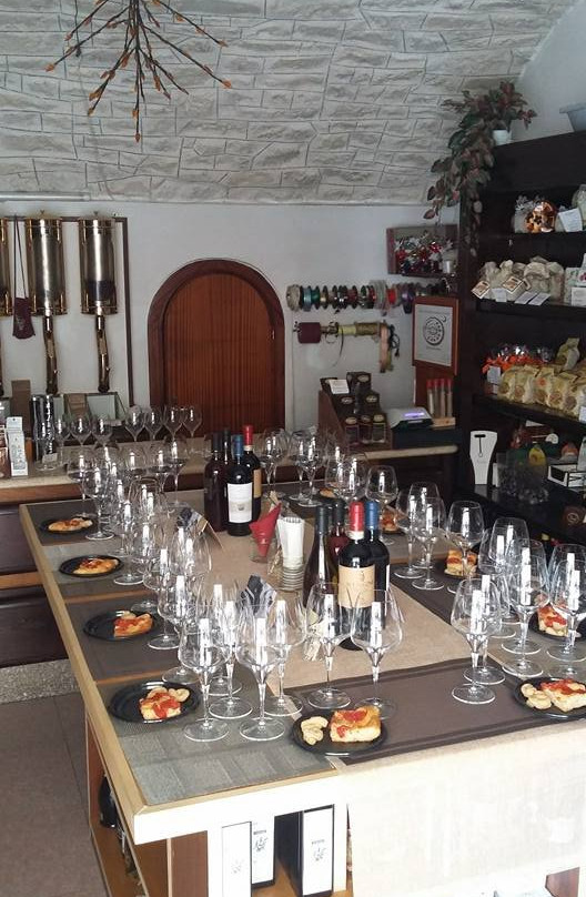 Enoteca Greco-奥斯图尼必去景点