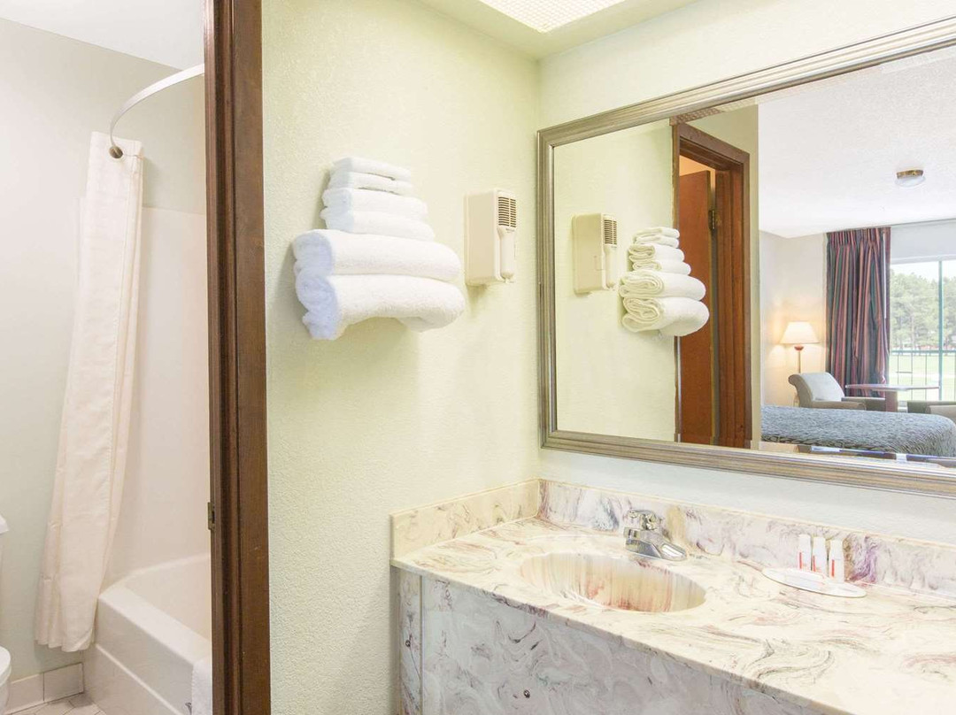 Days Inn by Wyndham West Point主图