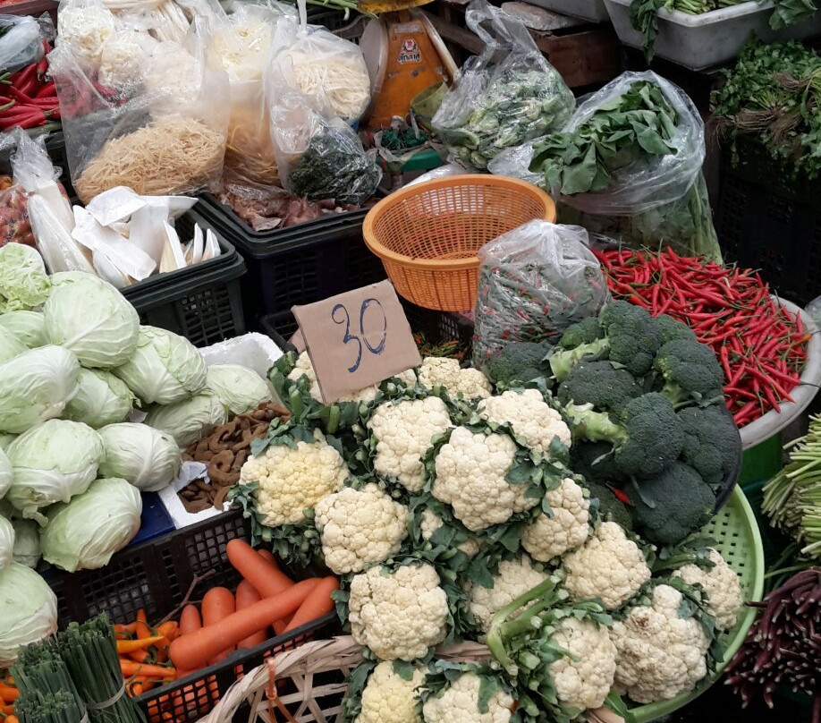 Star Night Bazaar-罗勇必去景点