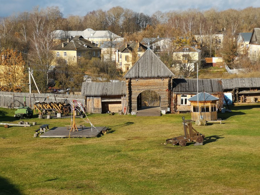 Novotorzhskiy Kremlin景点图片