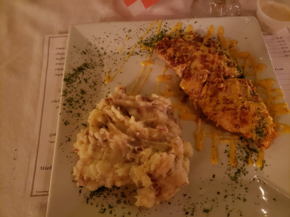 Marshall餐馆和美食-Main Street Supper Club