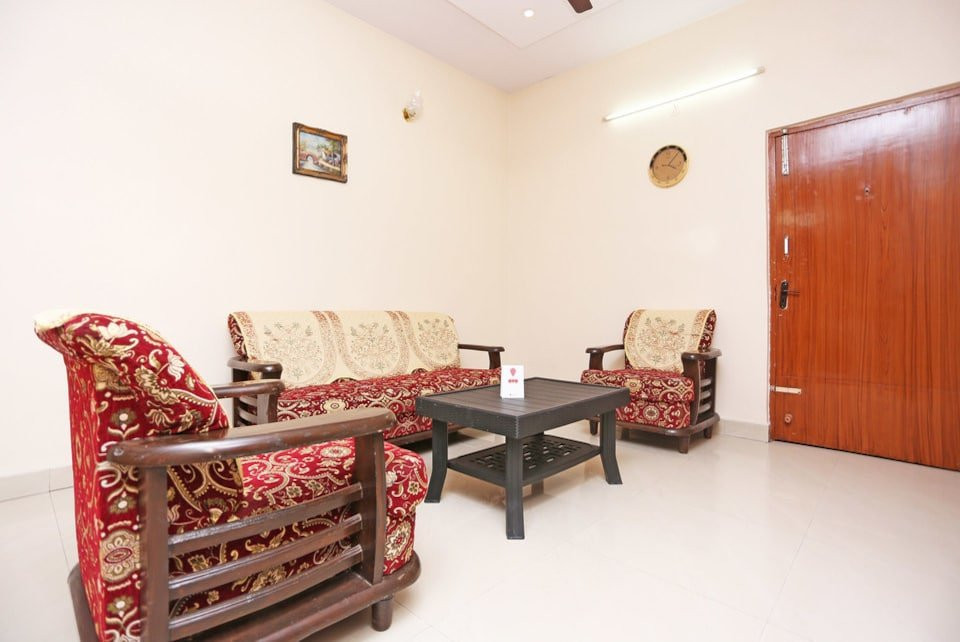 Hotel Karishma Homes主图
