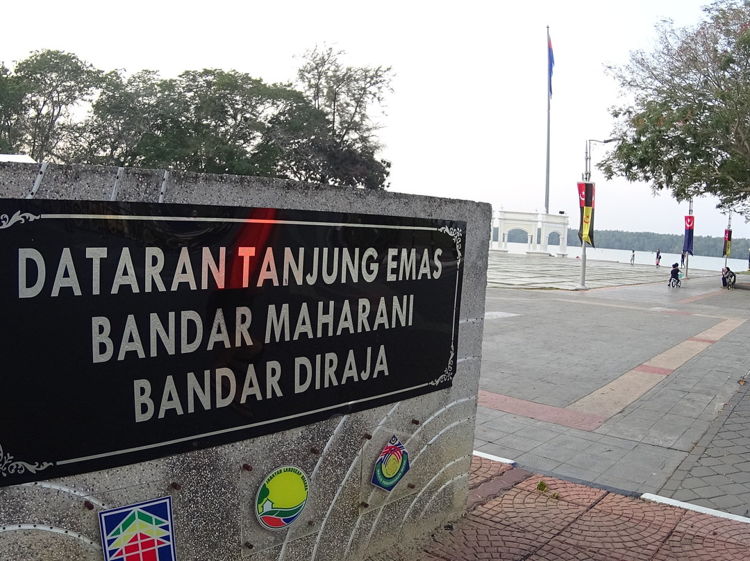 Tanjung Emas Park-麻坡必去景点