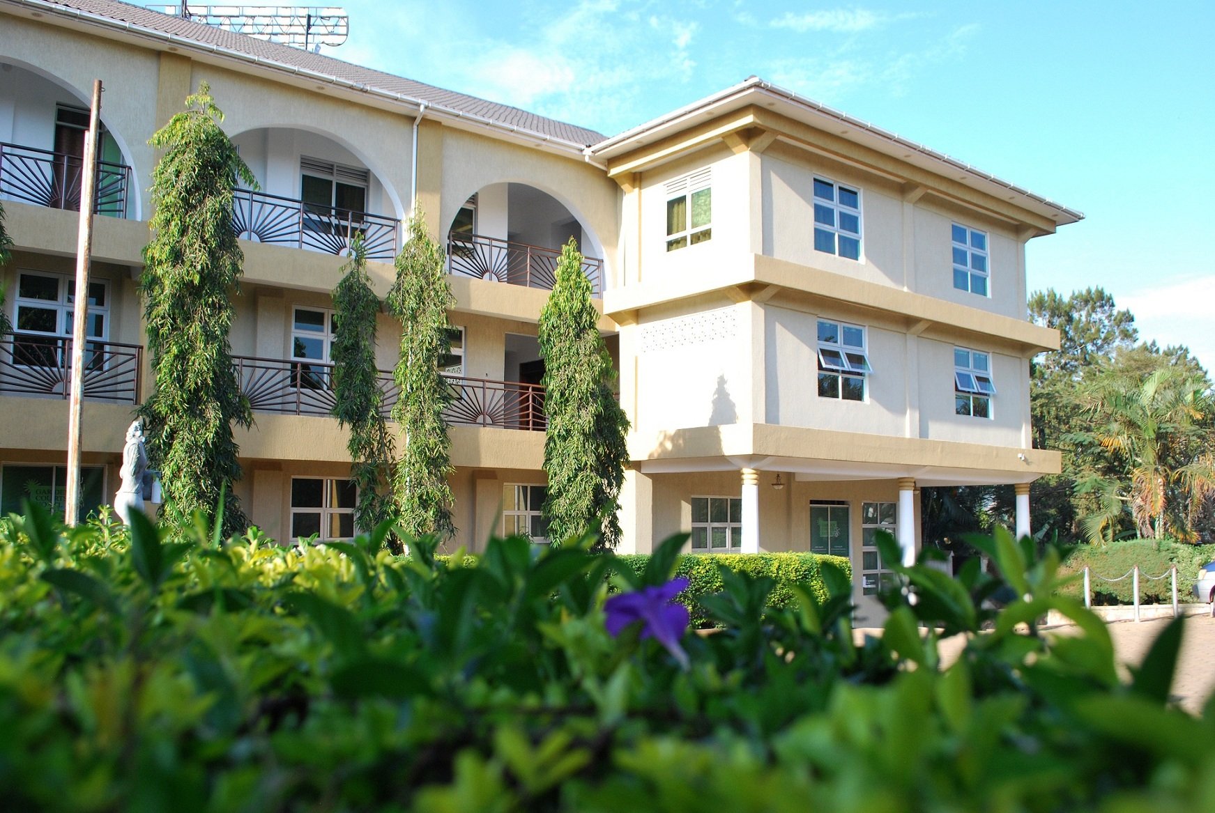 Garden Courts Hotel-官方