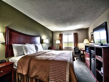 Christopher Inn & Suites主图